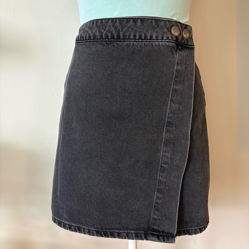 ASOS Charcoal Denim Mini Skirt Wrap Style Button Front High Waist Size 4 Cotton